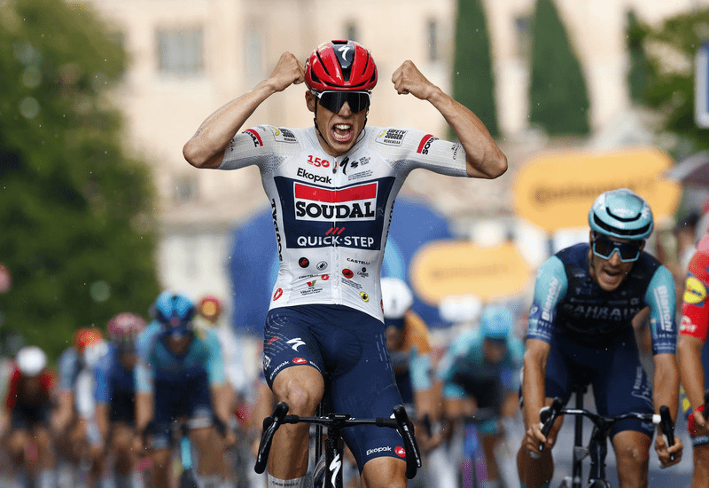 Giro d'Italia, 18a tappa: vince a sorpresa Magnier