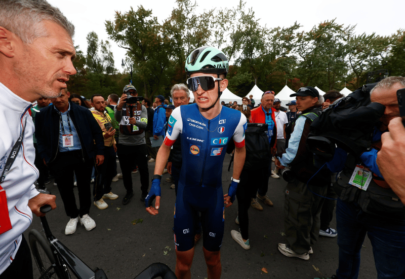 Seixas was harsh: "It's shameful, I've let my teammates down."