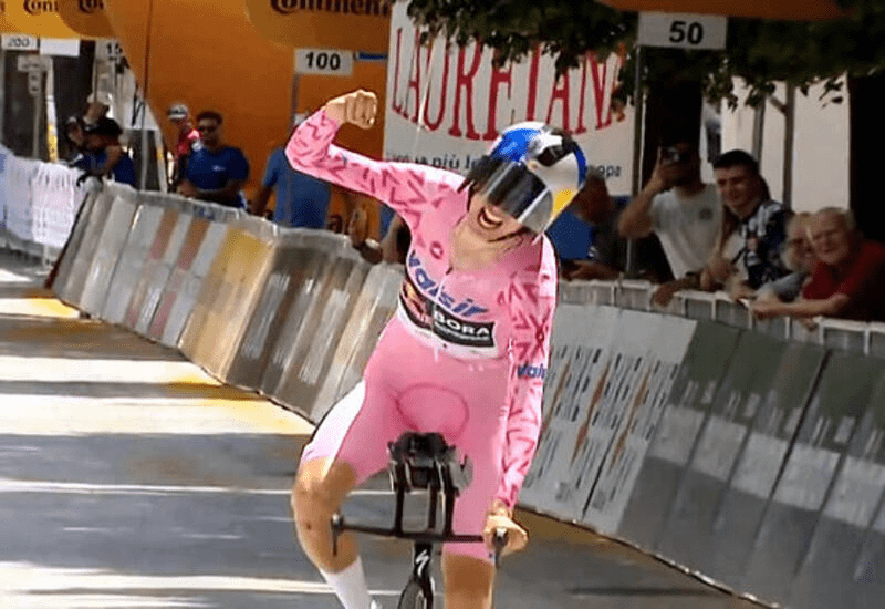 Lorenzo Finn triumphs at the Giro Next Gen