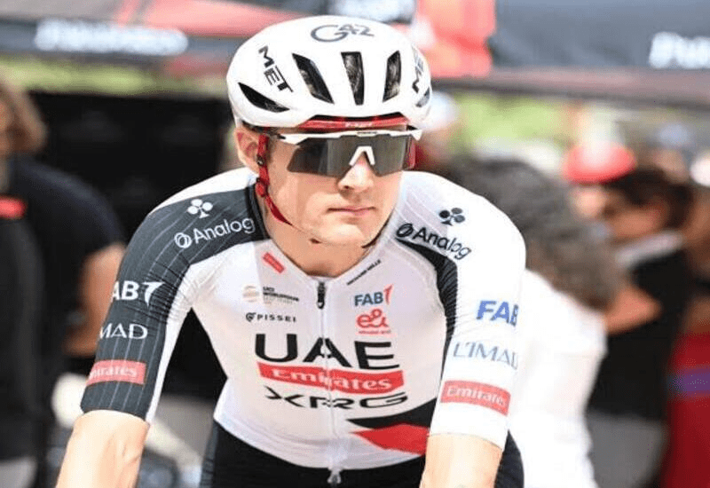 Sivakov bids farewell to Pogačar: from 2027, he will be Seixas's top domestique at the Decathlon CMA CGM.
