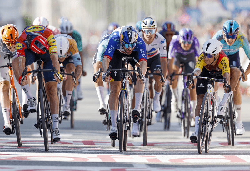 Vittoria in volata di Coquard alla Vuelta España