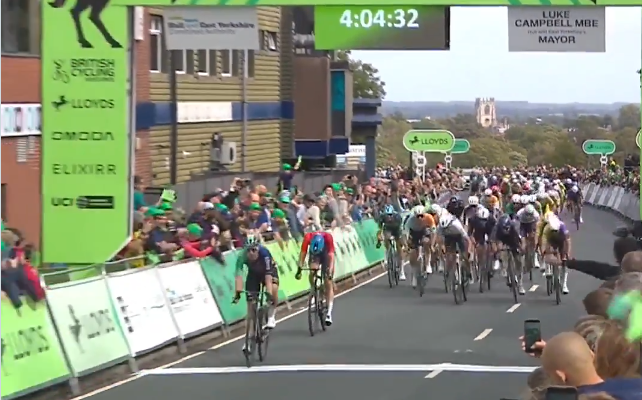 Tour of Britain: Kooij beats Merlier to win stage three