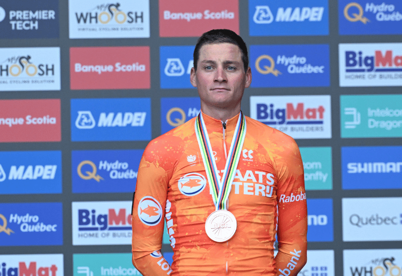 Van der Poel: "Cycling is better without radios."