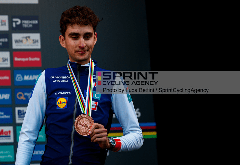 "Es la prueba definitiva de que soy un especialista": Paul Seixas se lleva el bronce en la contrarreloj del Campeonato del Mundo.