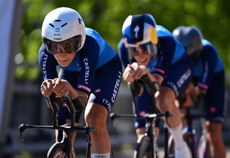 Italy wins the mixed team time relay!