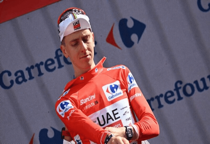 Pogačar successfully operated on: the long road to recovery begins