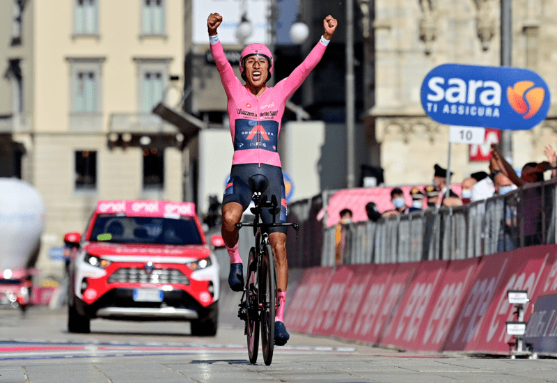 Egan Bernal fa chiarezza: "Non mi ritiro"