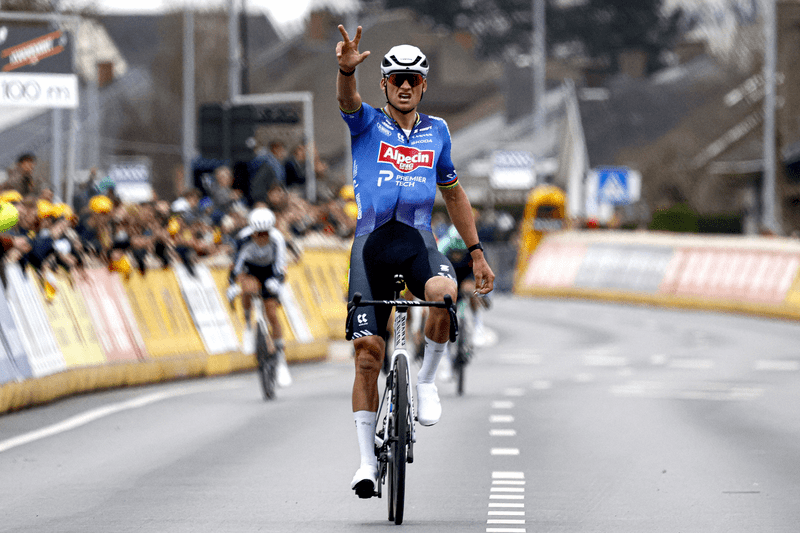 Tour de France, Van der Poel: "An extraordinary group, we stayed calm."