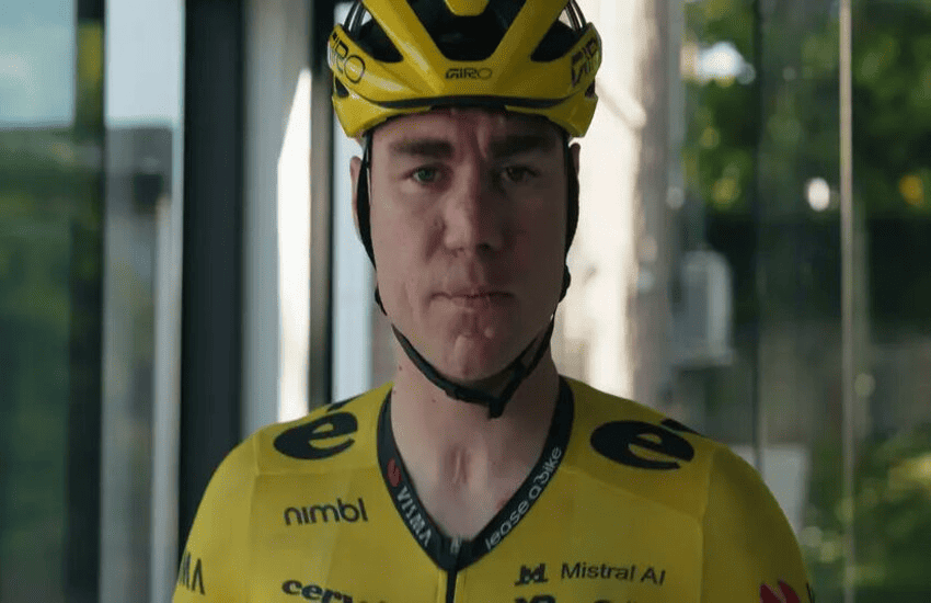 Guangxi: Jakobsen raises his head in a Visma jersey