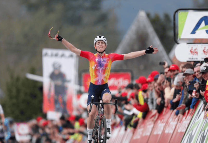 Juliette Berthet: "With Demi Vollering, aiming for the yellow jersey is realistic and motivating."