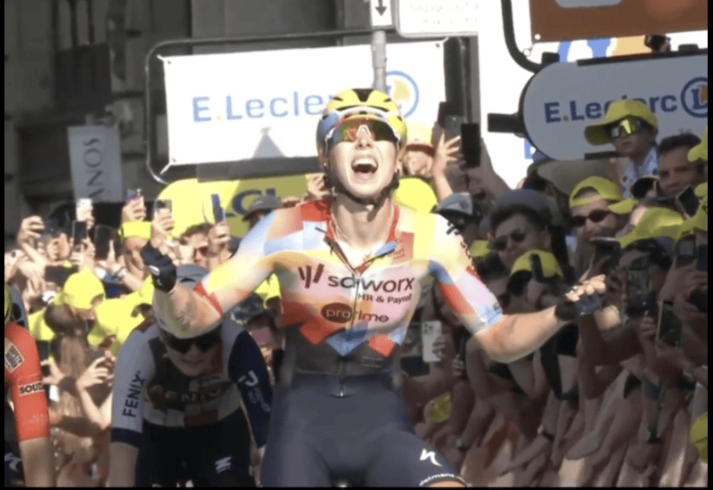 Tour de France Women: Wiebes takes first yellow jersey