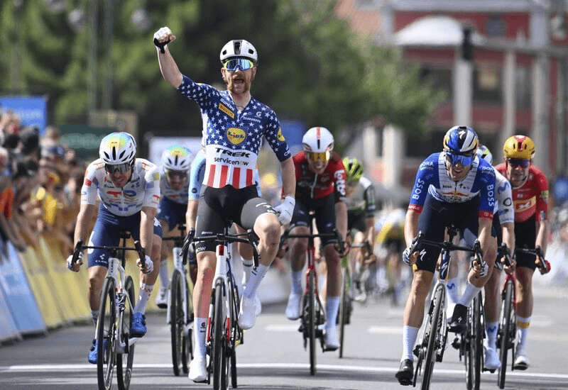 Auvergne-Rhône-Alpes: Simmons wins stage 4