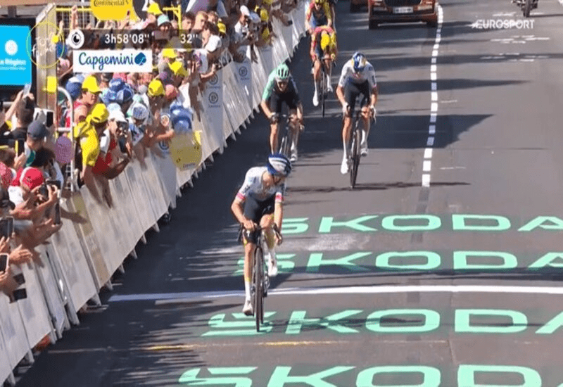 Lipowitz y Evenepoel se reencuentran para el segundo puesto.