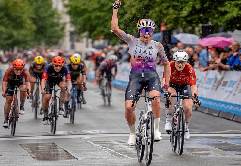 Kortrijk Koerse: Van Rooijen doubles his lead and beats Kool in a sprint finish in the Flemish rain